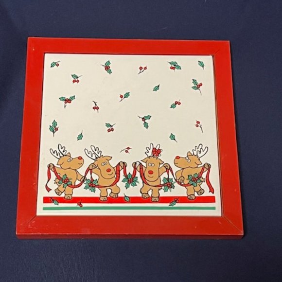 VTG Christmas Reindeer Dancing Ceramic Tile Trivet w/Red Wood Frame 7.25" - Picture 2 of 13